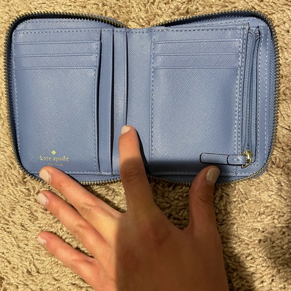 Kate Spade wallet - Picture 2 of 3